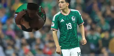 Jude Bellingham consuela a Gilberto Mora tras eliminación de México en Mundial 2026