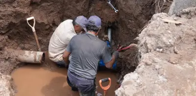 Reparan fugas de agua por grieta de 750 metros en San Juan de Aragón