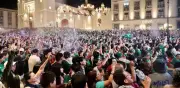 Aficionados en Veracruz celebran garra del Tri pese a derrota 3-2 ante Inglaterra