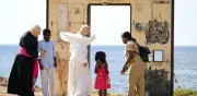 Papa León XIV insta a Europa a proteger e integrar a migrantes en Lampedusa