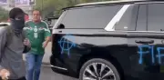Pintarrajean camioneta de Cuauhtémoc Blanco en protesta antimundialista