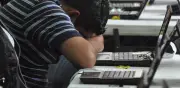 Vivir en piloto automático deteriora el bienestar emocional, advierte especialista